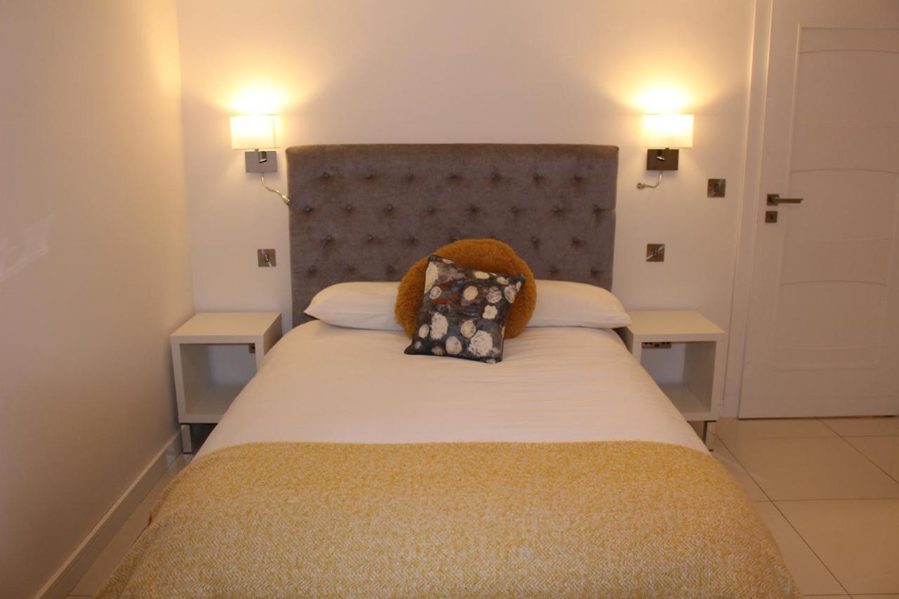 Blossom Lane Apartment Woodford  Esterno foto